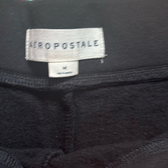 Aeropostale black joggers sweatpants w/ embroidered A New York East Coast size m - Picture 4 of 4